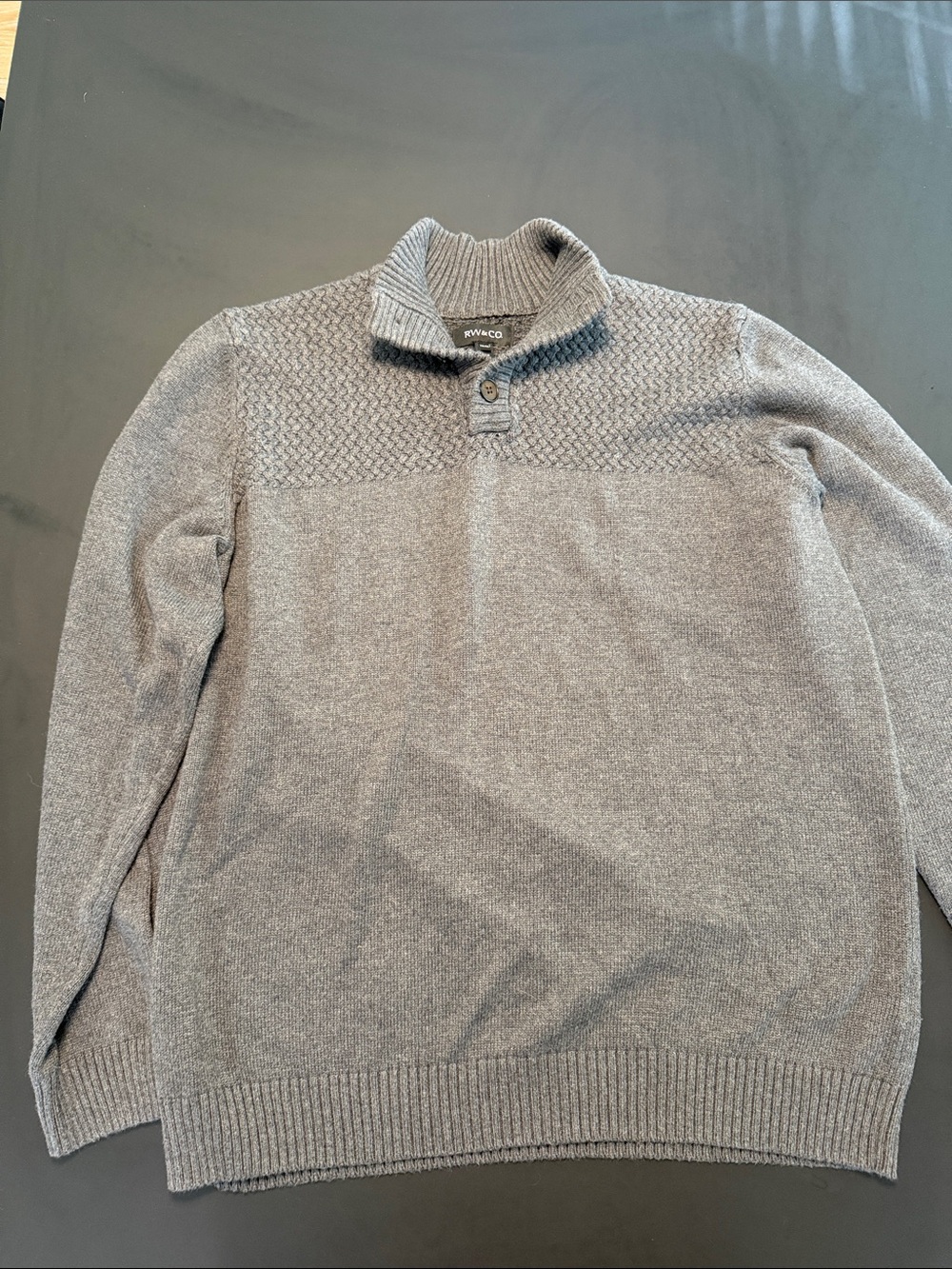 RW&CO. Men’s Gray Zip-Up Knit Sweater